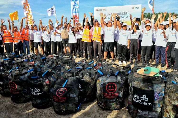 TPS3R Sekar Tanjung saat ini melayani pengelolaan sampah terpadu bagi sekitar 1.200 rumah tangga dengan kapasitas pengolahan mencapai tiga ton per hari. Pengelolaan sampah dilakukan melalui sistem pemilahan organik, anorganik, dan residu secara terstruktur. 