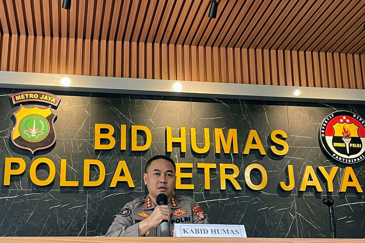 Kabid Humas Polda Metro Jaya Kombes Trunoyudo Wisnu Andiko saat ditemui wartawan di Mapolda Metro Jaya, Selasa (14/2/2023).