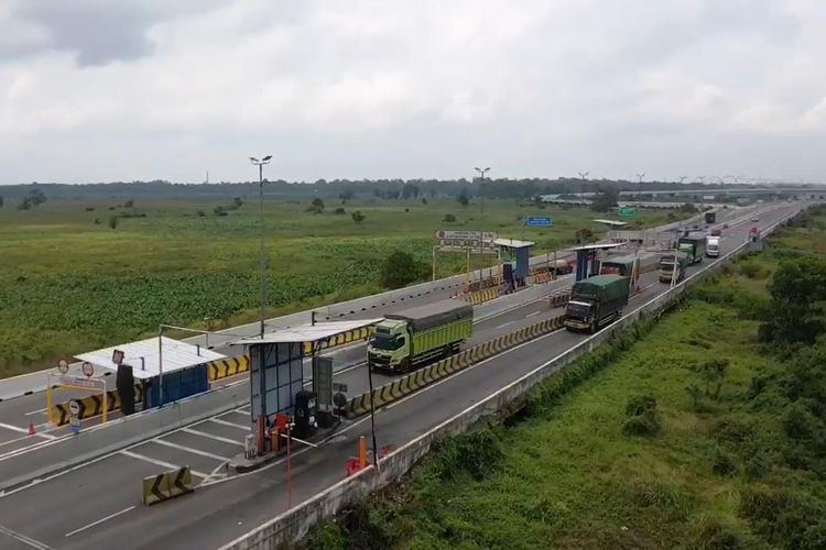 Jalan Tol Trans Sumatera (JTTS) yang dibangun PT Hutama Karya (Persero).