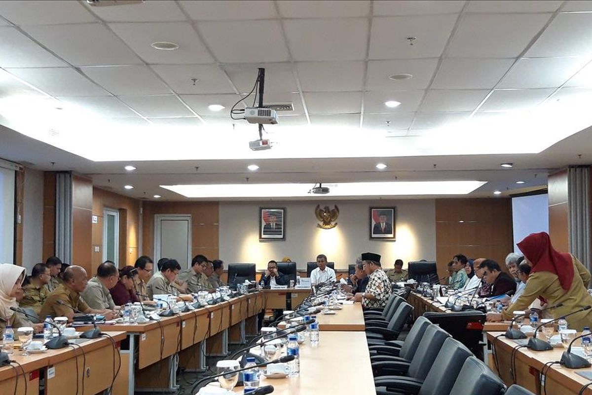 Rapat banggar Kebijakan Umum Perubahan Anggaran Plafon Prioritas Anggaran Sementara (KUPA-PPAS) untuk rancangan Anggaran Pendapatan dan Belanja Daerah Perubahan (APBD-P) DKI 2019 di Gedung DPRD DKI Jakarta, Selasa (12/8/2018).