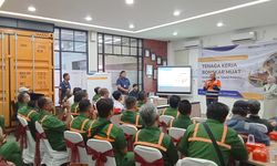 Tingkatkan Keselamatan Kerja, Pelindo Terminal Petikemas Sosialisasikan Safety Awareness di Seluruh Indonesia