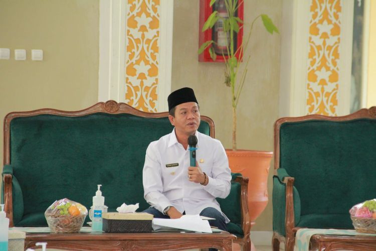 Bupati Bandung Intruksikan Camat dan Dinas PUTR untuk segera meninjau lokasi video viral, Rabu (2/3/2022) 