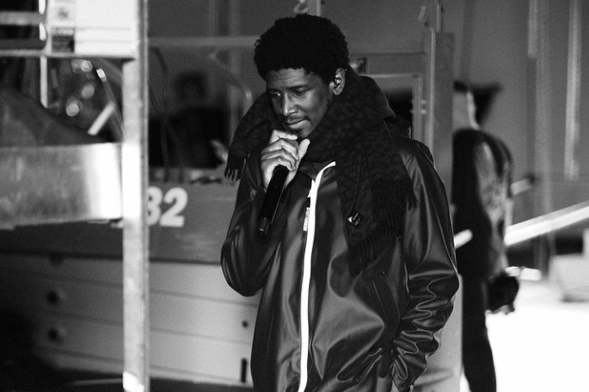 Penyanyi asal Inggris, Labrinth