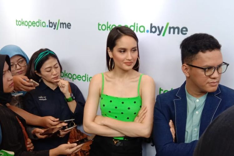Cinta Laura dalam wawancara di Tokopedia Tower, Setiabudi, Jakarta Selatan, Senin (22/4/2019).