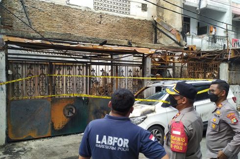 Puslabfor Olah TKP Lokasi Kebakaran di Tambora Jakarta Barat