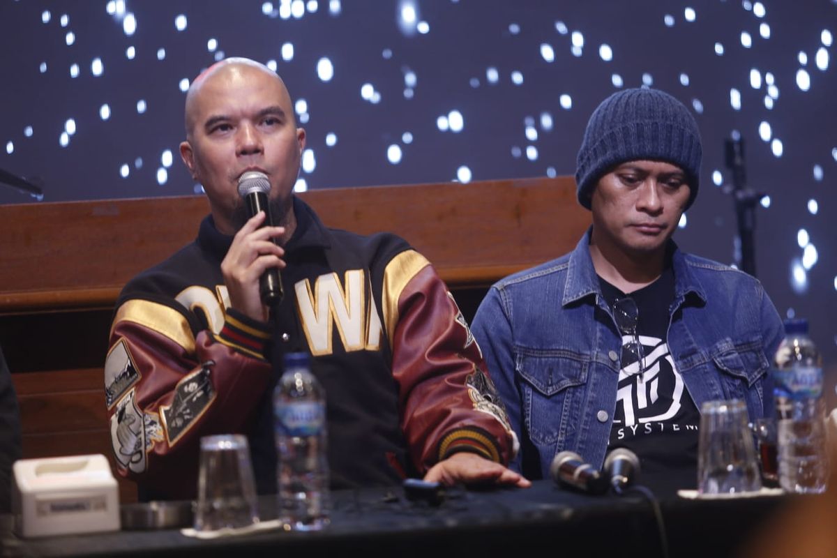 Dalam rangka merayakan ulang tahun Dewa 19 yang ke-30, Ahmad Dhani meluncurkan sebuah aplikasi karaoke berbasis aplikasi.