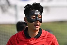 Suporter Korea Selatan Kenakan Topeng Dukung Kapten Son Heung-Min, Apa Penyebabnya?