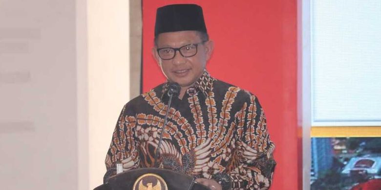 Home Affairs Minister Tito Karnavian delivers his speech during an event in Malang, East Java on August 7, 2020. 