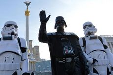 Darth Vader Calonkan Diri dalam Pilpres Ukraina