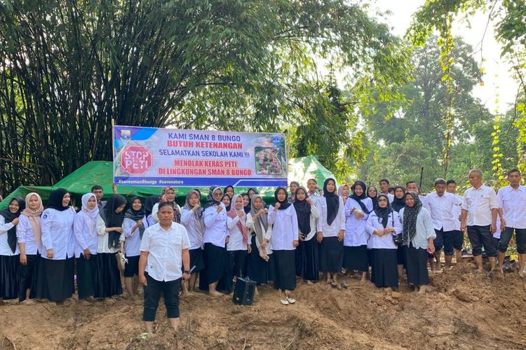 Laporan Tak Direspons Polisi, Guru dan Siswa di Jambi Gerebek Lokasi Tambang Emas Ilegal