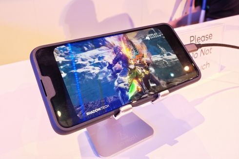 Menjajal Ponsel 5G Oppo di Barcelona