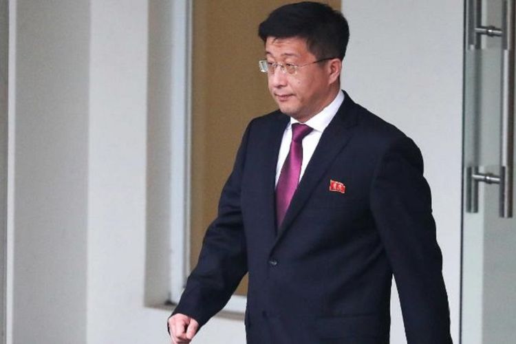Utusan Khusus Korea Utara untuk Amerika Serikat Kim Hyok Chol yang diisukan dibunuh setelah pertemuan dengan Donald Trump di Vietnam gagal.