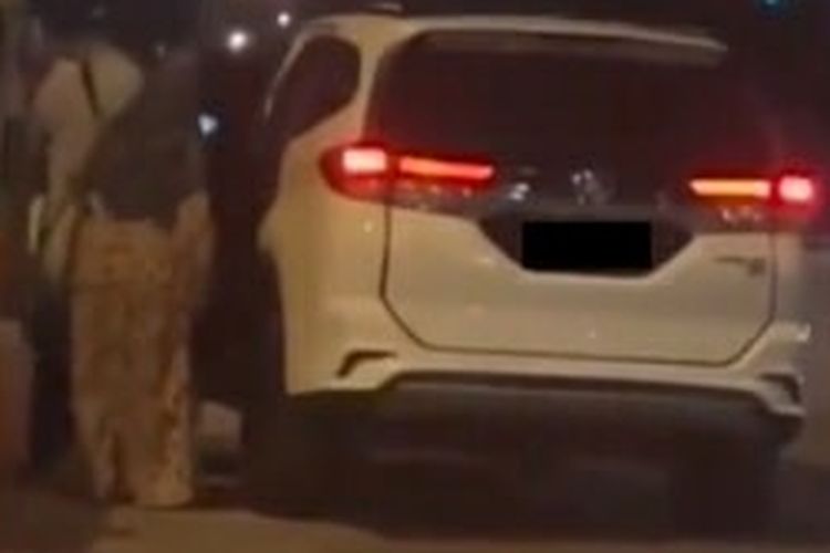 Pengemis Malaysia dijemput mobil mewah viral di Negeri Jiran.