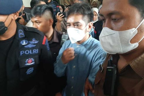 Istri Marah Saat Mas Bechi Divonis 7 Tahun Penjara Kasus Pencabulan Santri, Sebut Hakim Zalim dan Hardik Polisi