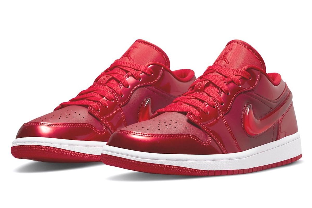 Air Jordan 1 Low SE Pomegranate