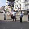 Polisi India Pukuli Warganya yang Melanggar Aturan Covid-19