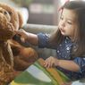 Latih Keterampilan Empati Anak dengan Bermain Boneka