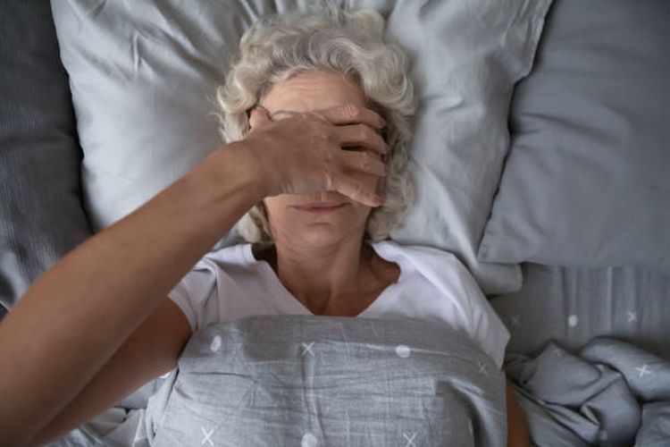 risiko gangguan tidur pada lansia.