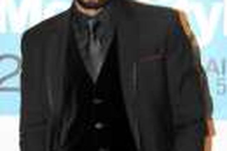 Aktor Bollywood Shah Rukh Khan menghadiri acara HT Most Stylish Awards 2016 di Mumbai, India, Minggu (20/3/2016).