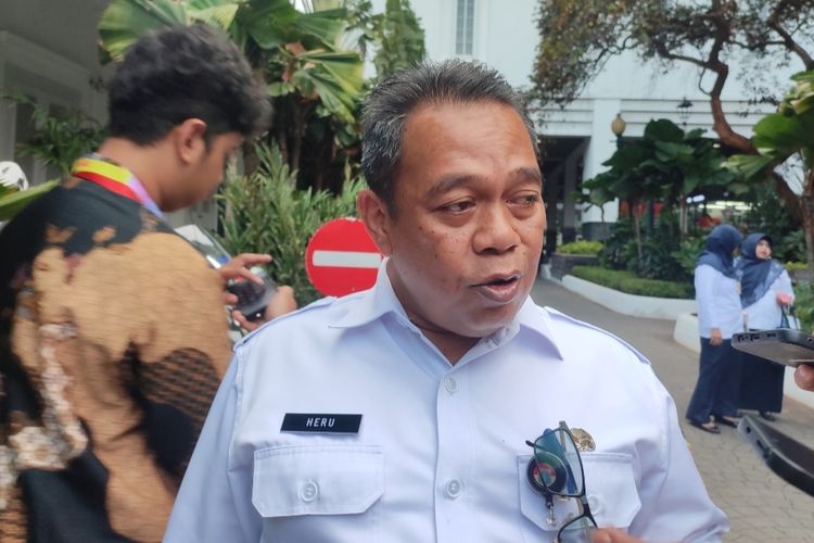 Pelaksana tugas (Plt) Kepala Dinas Bina Marga DKI Jakarta Heru Suwondo saat ditemui di Balai Kota DKI Jakarta, Rabu (15/11/2023).