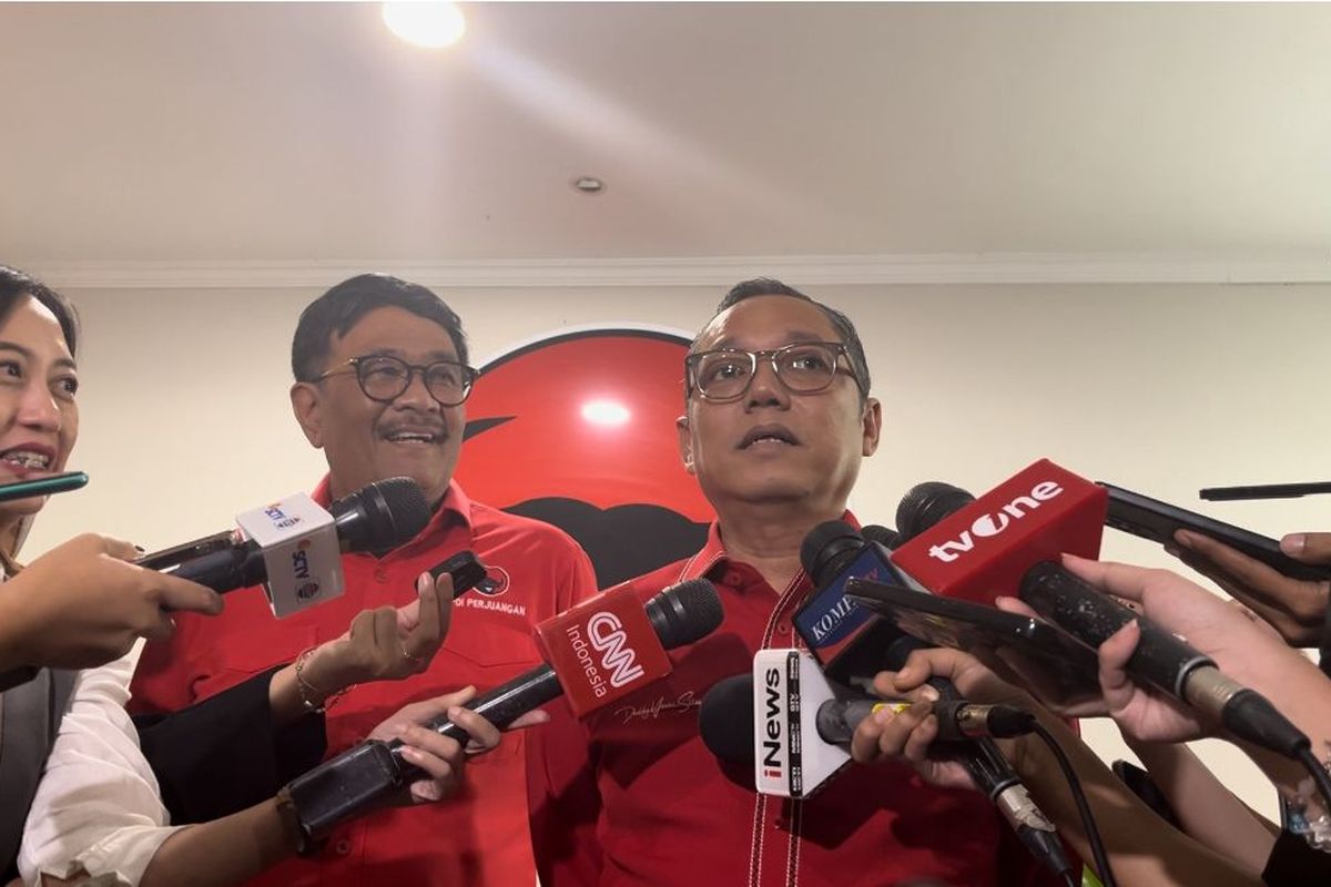 Ketua DPP PDI-P Deddy Yevri Sitorus ditemui di Sekolah Partai PDI-P, Lenteng Agung, Jakarta Selatan, Rabu (12/2/2025).