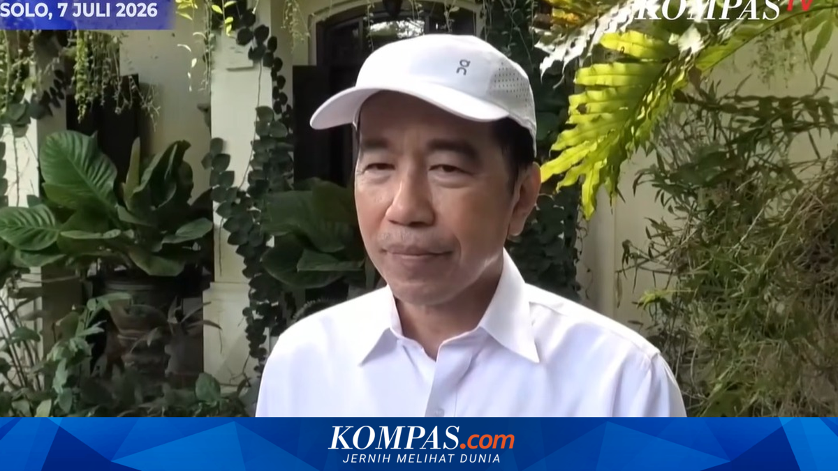 Jokowi Buka Suara soal Prosesi Injak Kepala Kerbau: Itu Ritual Adat
