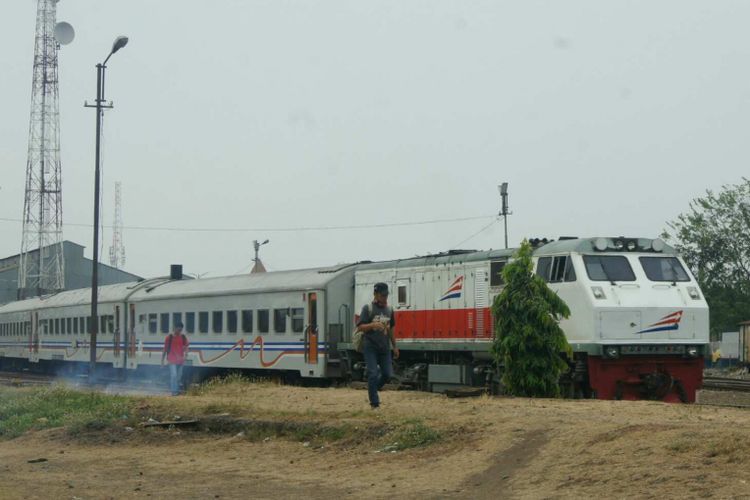 Liburan Ke Purwakarta Bisa Naik Ka Walahar Express Dari Stasiun Kramat Jakarta