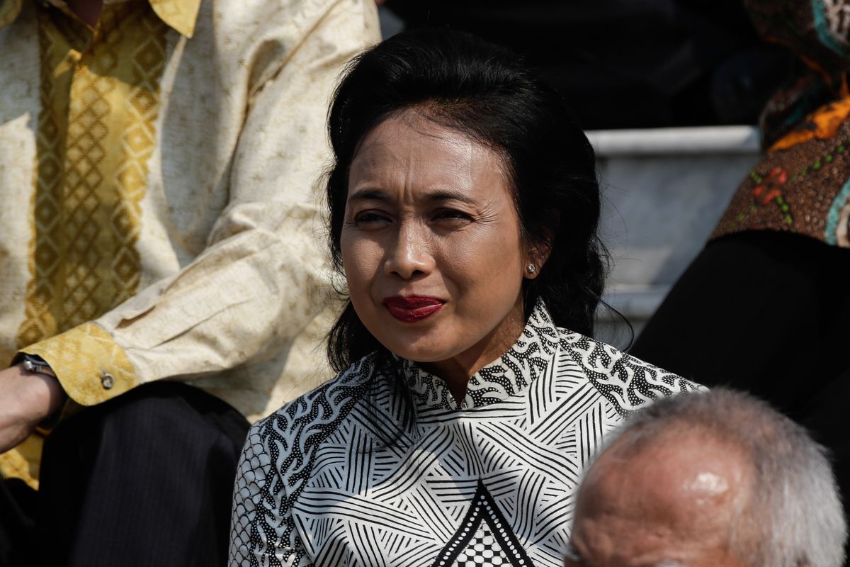Menteri Pemberdayaan Perempuan dan Perlindungan Anak (PPPA), I Gusti Ayu Bintang Darmawati sebelum pelantikan menteri-menteri Kabinet Indonesia Maju di Istana Negara, Jakarta, Rabu (23/10/2019). Presiden RI Joko Widodo mengumumkan dan melantik Menteri-menteri Kabinet Indonesia Maju serta pejabat setingkat menteri.
