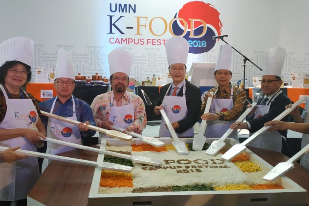 Universitas Multimedia Nusantara (UMN) menggelar ajang K-Food Campus Festival 2018 yang berlangsung 3-4 Oktober 2018. 