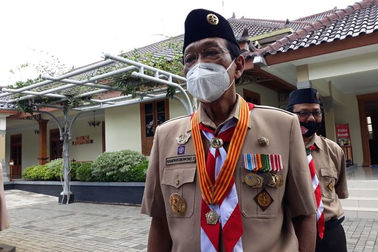 Gubernur DIY Sri Sultan Hamengkubuwono X saat ditemui wartawan di kompleks kepatihan, Yogyakarta, Sabtu (15/8/2020)