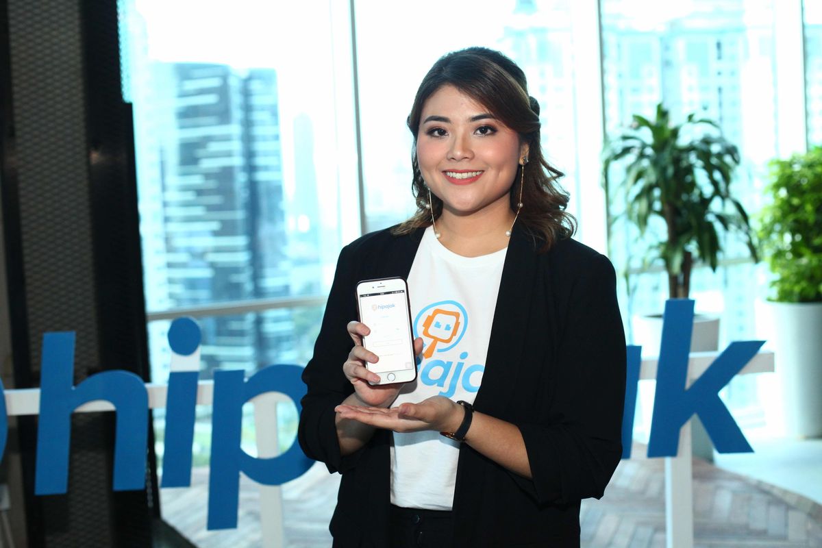 CEO HiPajak, Tracy Tradia memperkenalkan aplikasi HiPajak di Jakarta, Rabu (29/1/2020).