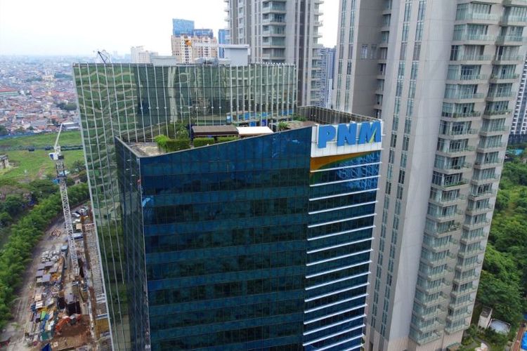 Di bawah naungan Holding Ultra Mikro bersama PT Bank Rakyat Indonesia (Persero) Tbk atau BRI dan Pegadaian, PNM siap mendampingi para ibu dalam membangun masa depan yang lebih baik. 