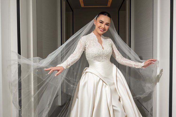 7 Style Pernikahan Amanda Manopo dan Kenny Austin, Serba Putih nan Romantis