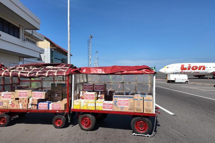 Bantuan untuk Korban Gempa NTT Seberat 300 Kg Diberangkatkan dari Bandara Juanda