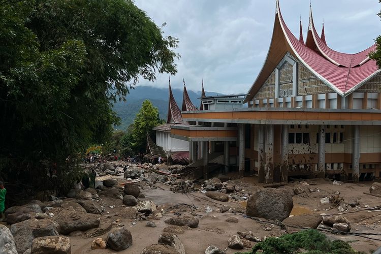 Bupati Solok Bantah Ada Pembukaan Lahan di Hulu Sungai: Banjir Bandang Murni Bencana