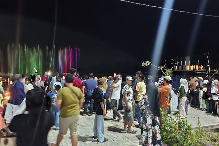 Kolam Bekas Tambang Disulap Jadi Tempat Wisata di Pangkalpinang