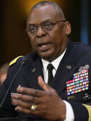 Lloyd Austin, pensiunan Jenderal Angkatan Darat yang dinominasikan sebagai menteri pertahanan Amerika Serikat. Jika Kongres menyetujuinya, dia bakal menjadi menteri pertahanan pertama dari kulit hitam.
