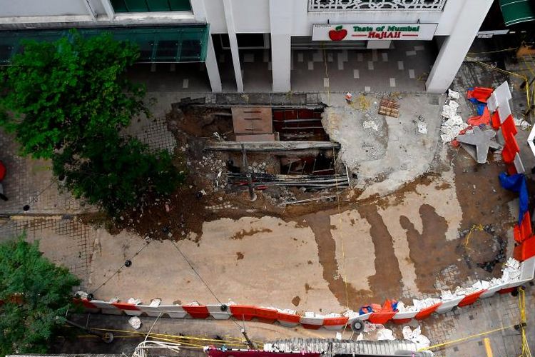 Malaysia Akhirnya Temukan Penyebab Trotoar di Kuala Lumpur Ambles dan 