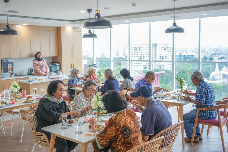 Daycare Senior Living, Rumah Kedua bagi Para Lansia Mandiri