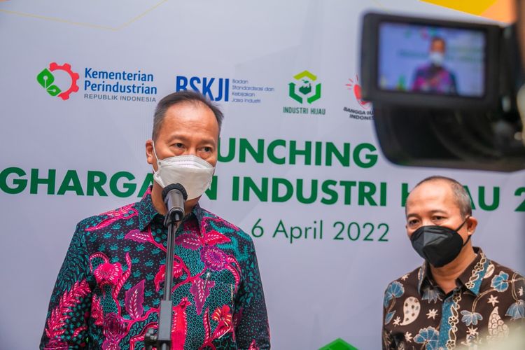 Menteri Perindustrian Agus Gumiwang Kartasasmita memberikan keterangan pers beberapa waktu lalu, di Kantor Kemenperin Jakarta.