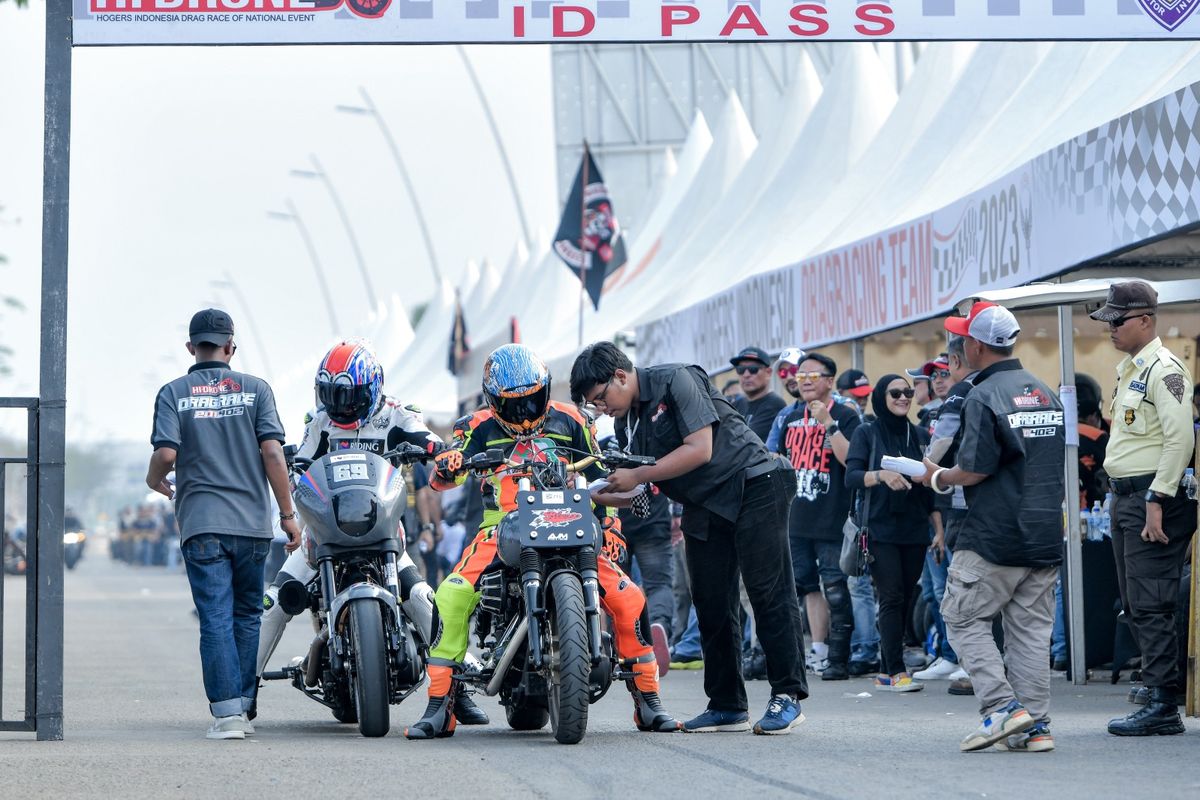 Ajang drag race Harley-Davidson