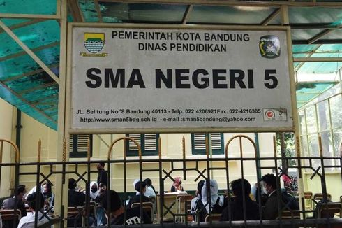 Siswa Sakit Diizinkan Sekolah, 7 Murid SMA 5 Bandung Positif Covid-19