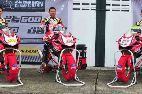 Pebalap Honda Siap 