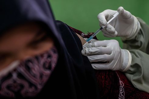 Anies Sebut Target Vaksinasi 11 Juta Warga di DKI Bisa Tercapai Dalam 10 Hari, jika...