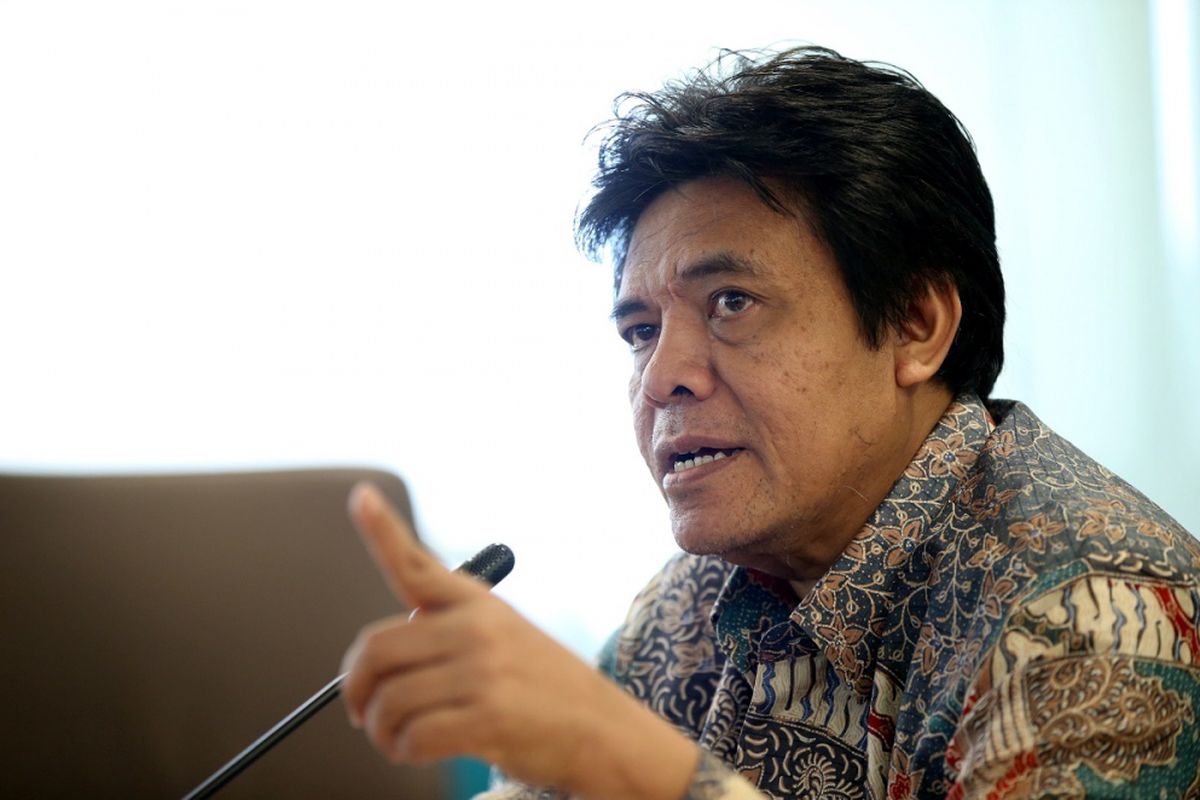 Dirjen Perhubungan Udara, Agus Santoso, mengimbau pengelola bandara maupun maskapai penerbangan untuk mengakses aplikasi Siasati yang menggunakan sistem online untuk mempermudah pelaporan harian.