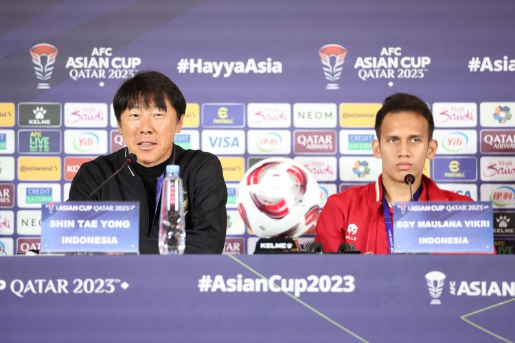 Shin Tae-yong dan Egy Maulana Vikri menjelang duel timnas Indonesia vs Jepang dalam matchday terakhir babak penyisihan Grup D Piala Asia 2023 pada Selasa (23/1/2024).