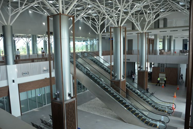 Bangunan terminal Bandara Douw Aturure, Kabupaten Nabire, Papua Tengah, yang diresmikan Presiden Jokowi pada Kamis (23/11/2023) 