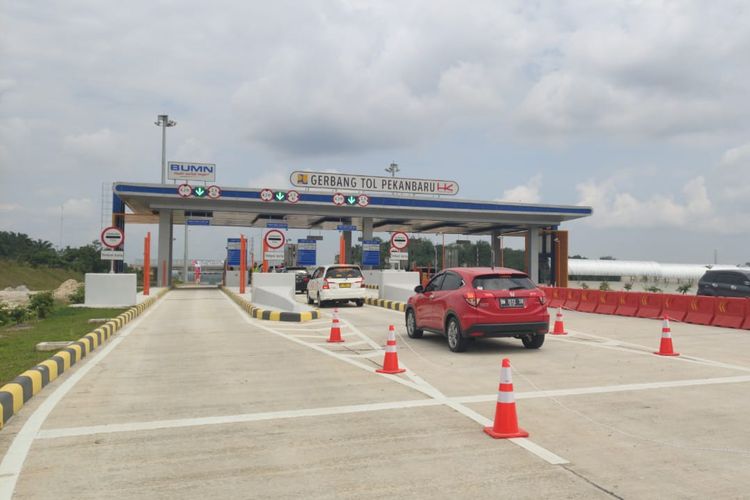 Baru tiga hari fungsional sejak Senin (23/12/2019), Tol Pekanbaru-Dumai Seksi I Pekanbaru-Minas disambut antusias masyarakat. Tol ini dibuka fungsional hingga tanggal 2 Januari 2020.