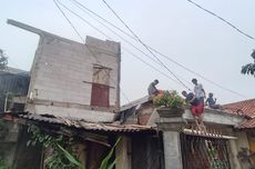 Hebel Rumah Runtuh Setelah Atapnya Terbawa Angin, Ana Bersyukur Anaknya Tak Tertimpa Reruntuhan