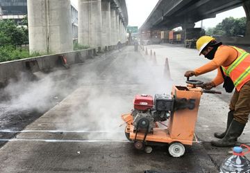 Konstruksi Jalan Aspal Vs Beton, Mana Lebih Murah?